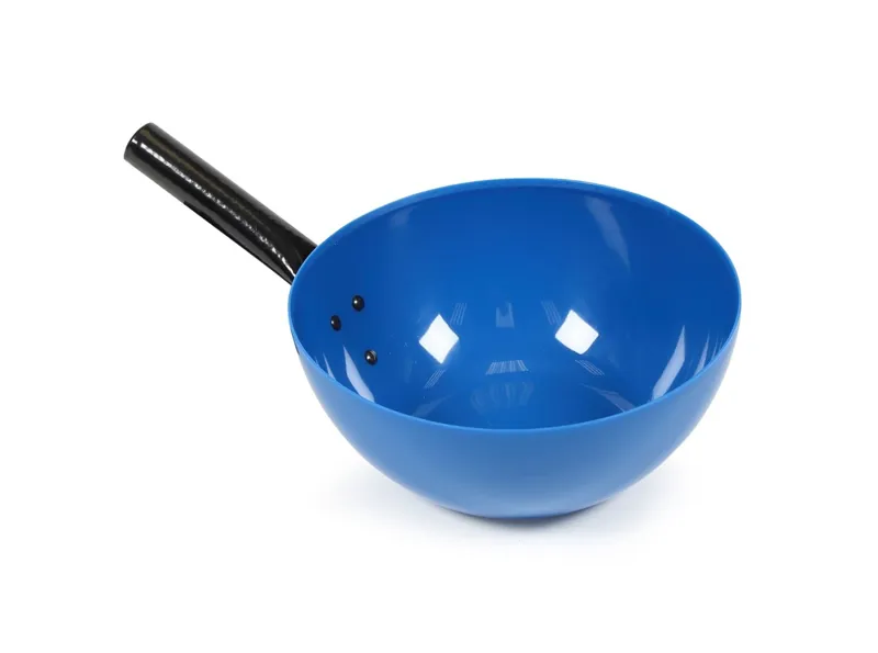 Shires EZI-KIT Feed Scoop in Blue